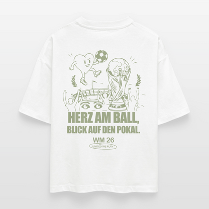 Herz am Ball - Boxy T-Shirt - white
